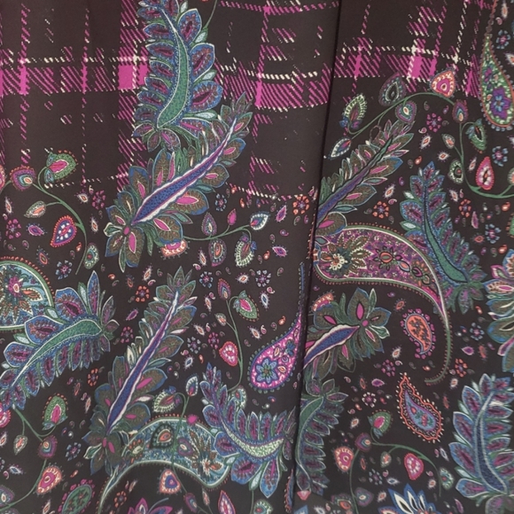 blouse - Picture 3 of 4